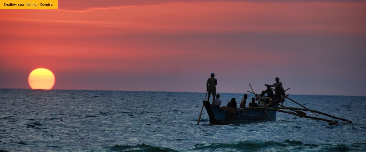 Shallow sea fishing - Dondra